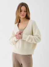 ULTRA SOFT ALPACA DEEP V-NECK