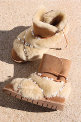 LEO CLASSIC PEARLS Shearling Boots